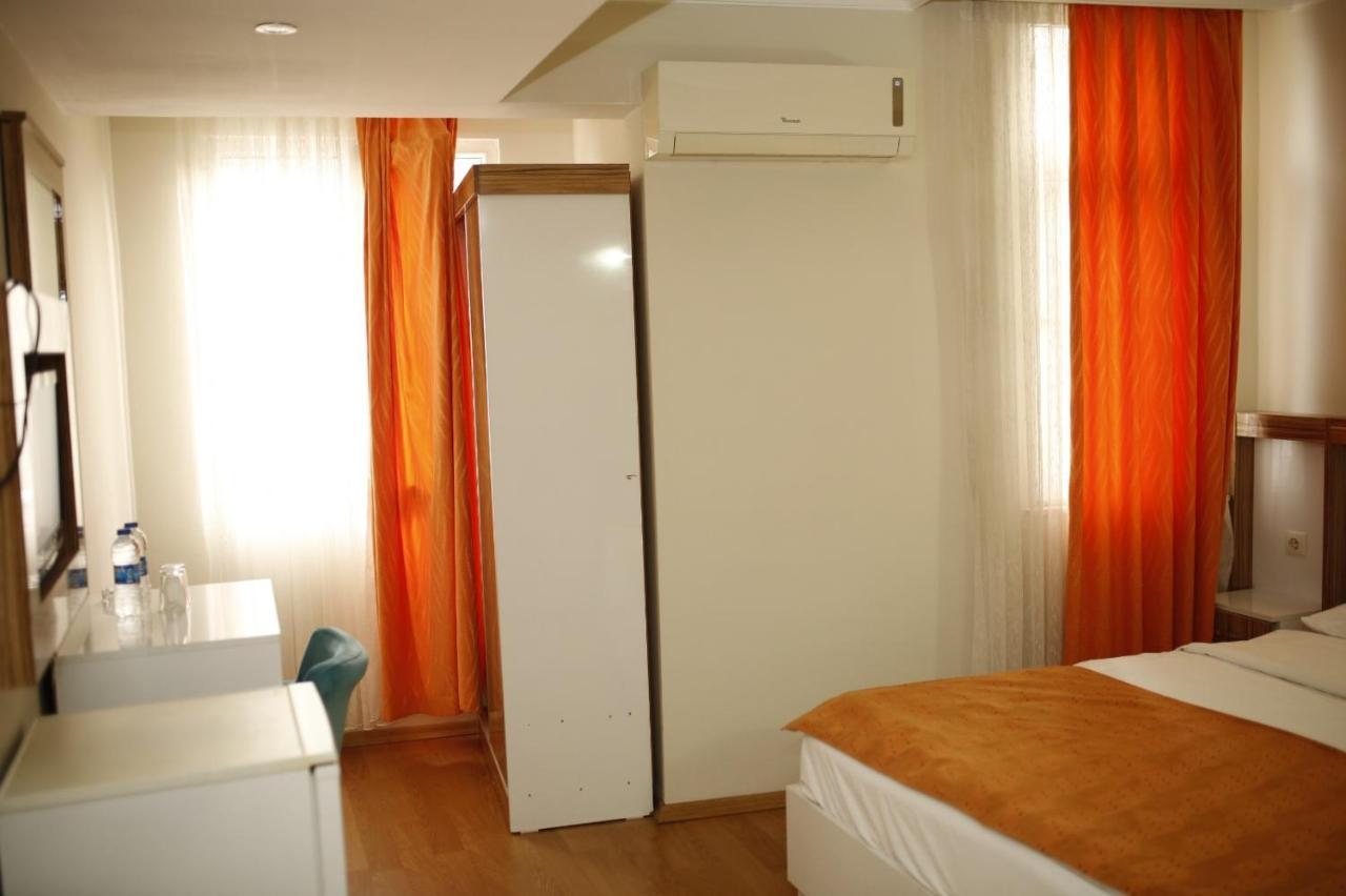Oezhan Hotel Antalya Bagian luar foto
