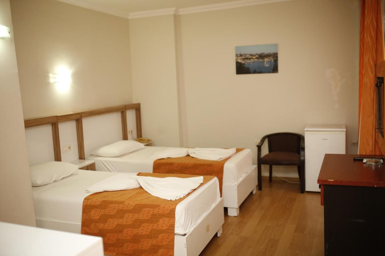 Oezhan Hotel Antalya Bagian luar foto