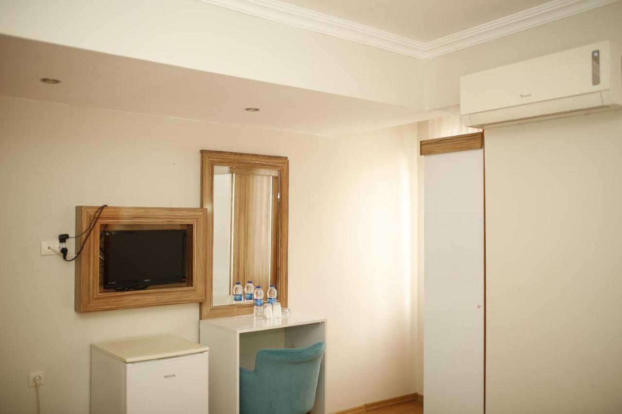Oezhan Hotel Antalya Bagian luar foto