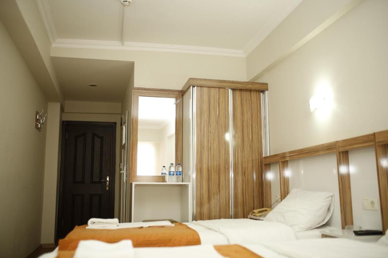 Oezhan Hotel Antalya Bagian luar foto